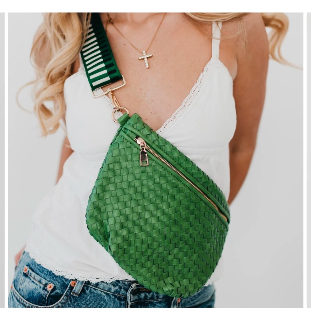 NWT Pretty Simple | Woven Westlyn Bum Bag in Green